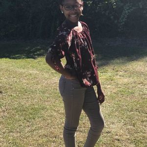 Meet your Posher, Dominique